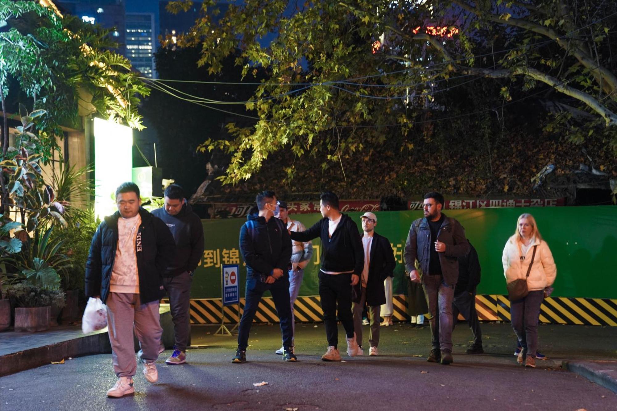 Chengdu Mix Hostel Courtyard Poshpacker Ngoại thất bức ảnh