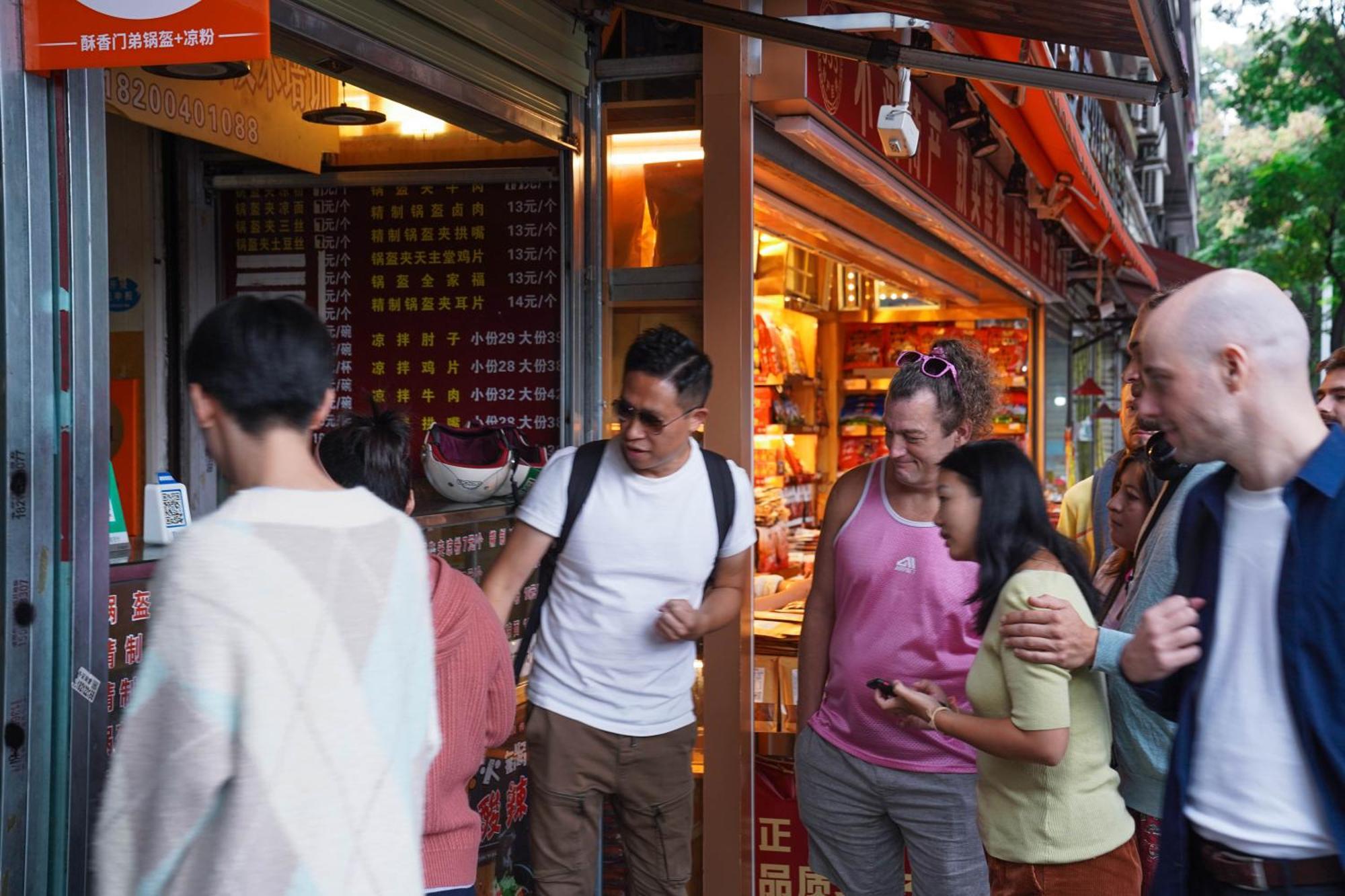 Chengdu Mix Hostel Courtyard Poshpacker Ngoại thất bức ảnh